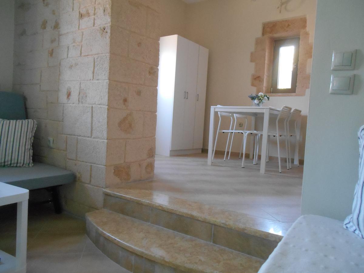 Arapakis Apartment 2 Aegina Buitenkant foto
